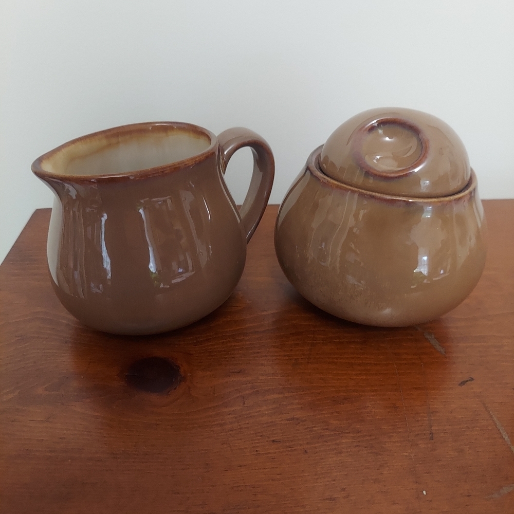Sango Nova sugar and creamer
